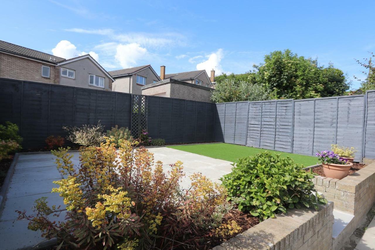Dunfermline - Luxury 3 Bedroom 2 Bathroom Detached House With Garden ภายนอก รูปภาพ