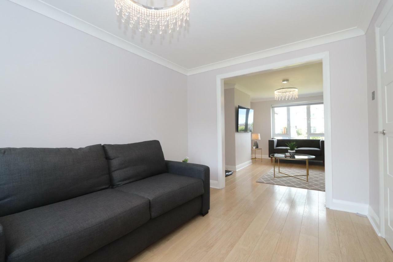Dunfermline - Luxury 3 Bedroom 2 Bathroom Detached House With Garden ภายนอก รูปภาพ