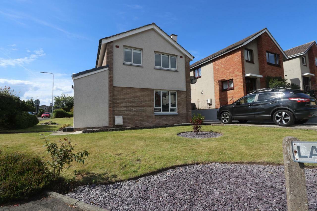 Dunfermline - Luxury 3 Bedroom 2 Bathroom Detached House With Garden ภายนอก รูปภาพ